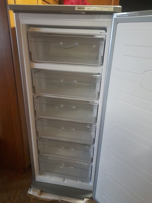 Продам морозильную камеру.