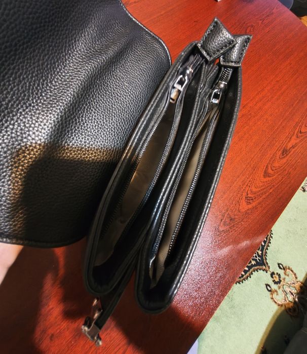 Geanta dama imitație Guess neagra