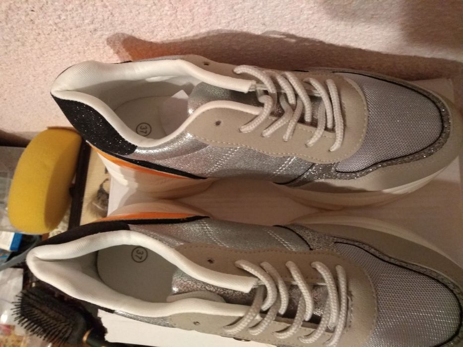 Sneakersi  primavara/ vara  37