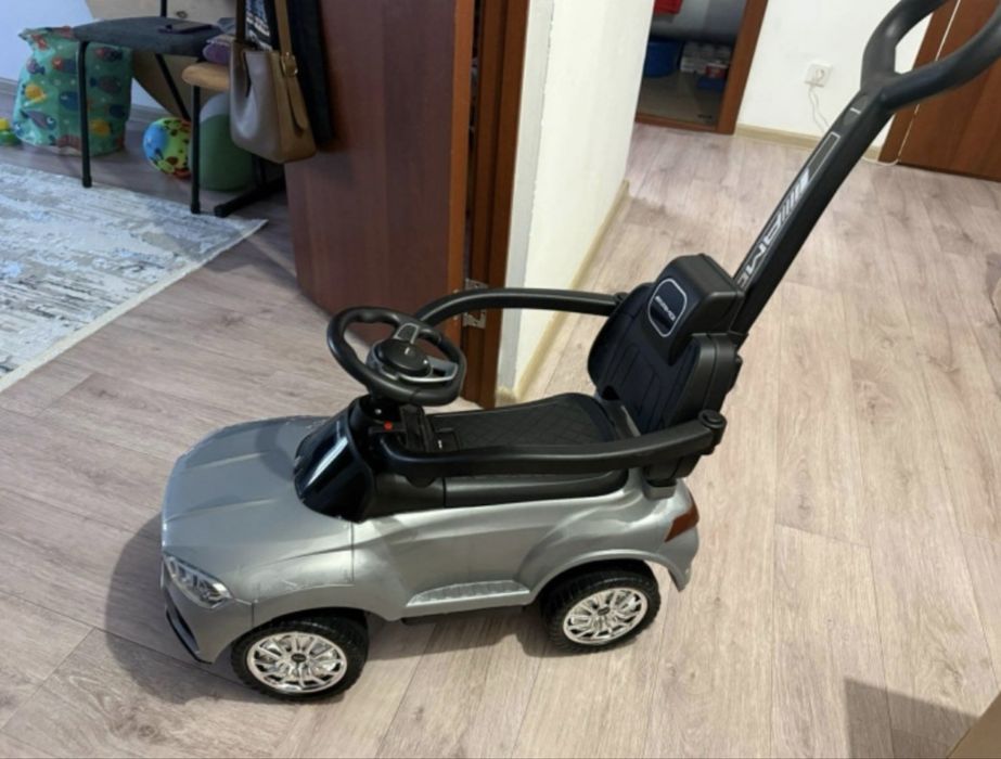 Продам машинку в отличном состоянии