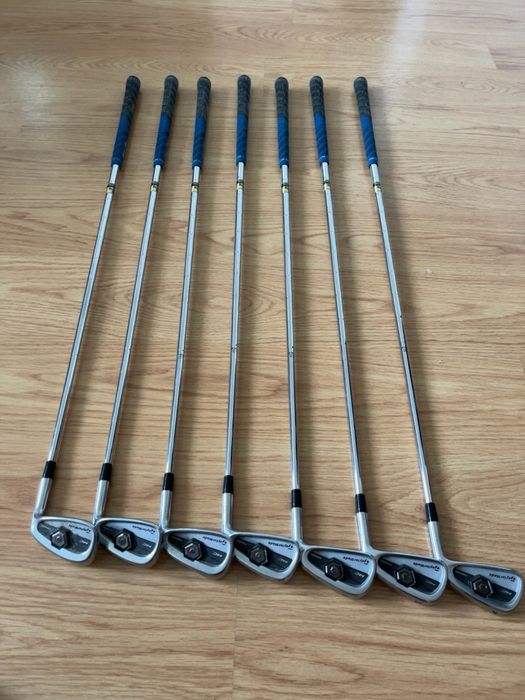 Комплект стикове за голф TaylorMade / PING / Callaway + чанта