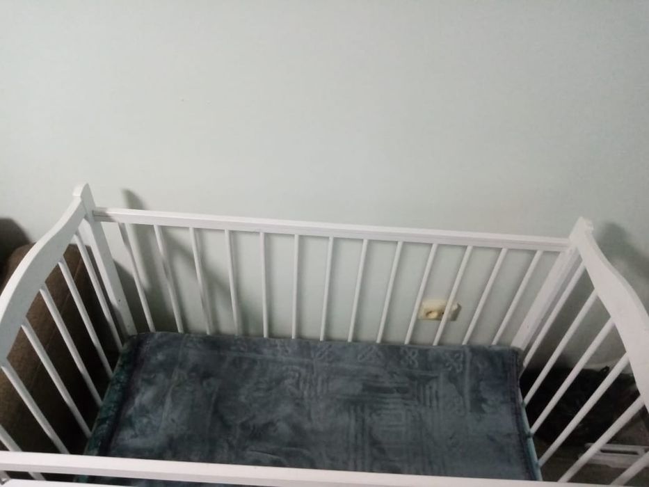 Про дам детскую кроватку