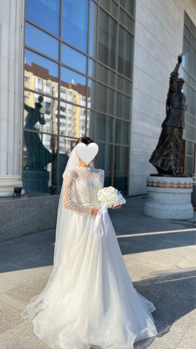 Свадебное платье