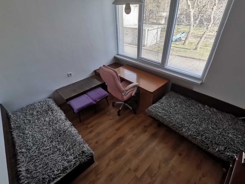 Дава се под наем Тристаен апартамент в Бургас, Лазур - 86 кв.м за 229.5 € - Снимка #2