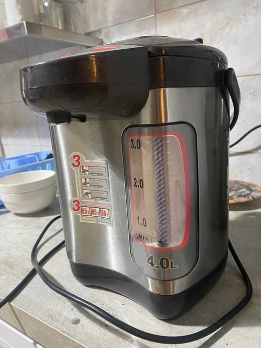 Продаю термопот VITEK VT-1188 (4 л)