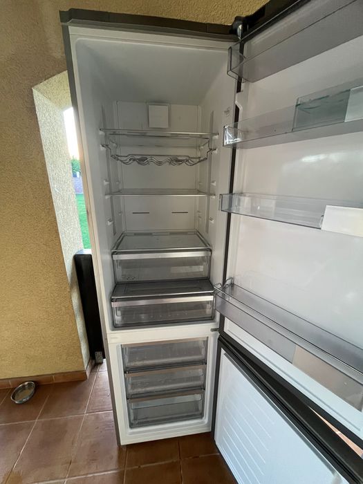 Combină frigorifică total no frost Grundig