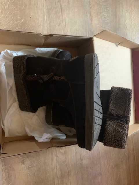 Ghete noi, imblanite, Skechers, 38