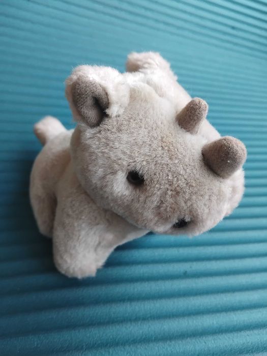 Плюшена играчка носорогче