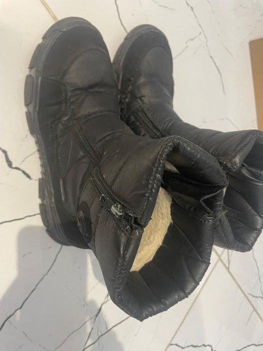 Продам зимние сапоги овчина