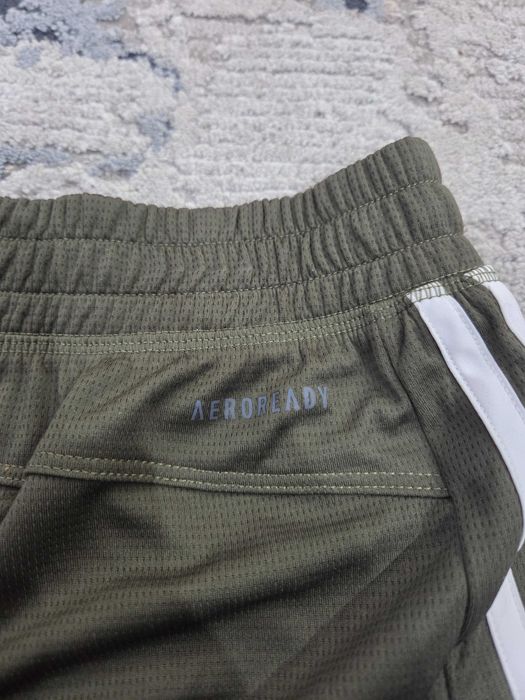 Къси панталони adidas