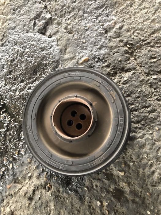 Fulie vibrochen arbore bmw n47d20 impecabile  seria 1 seria 3 seria 5