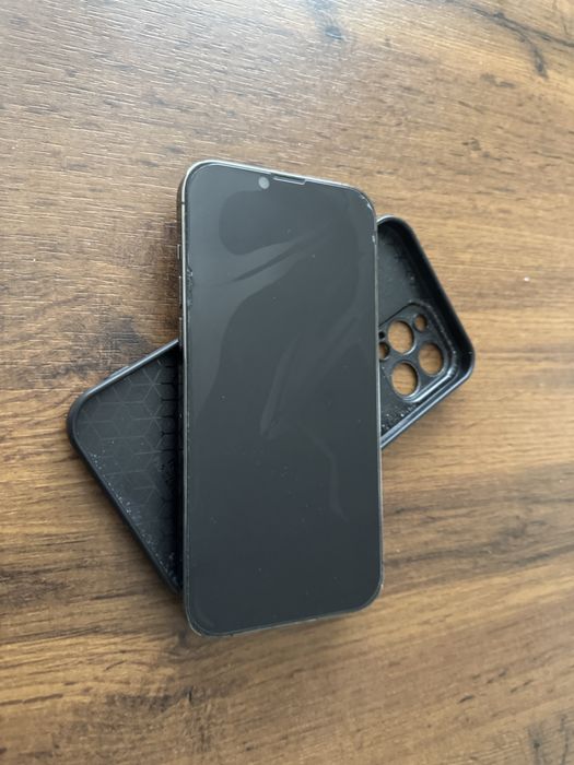 Продавам айфон 13 про макс 256