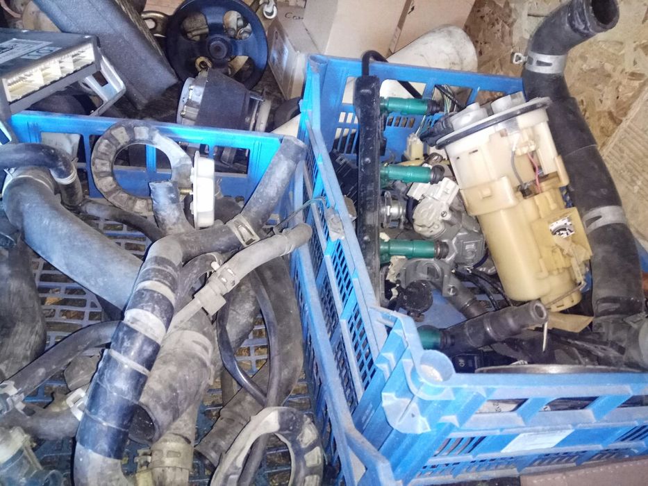 Toyota Yaris-на части