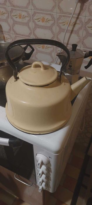 Чайници от соцаиализмът