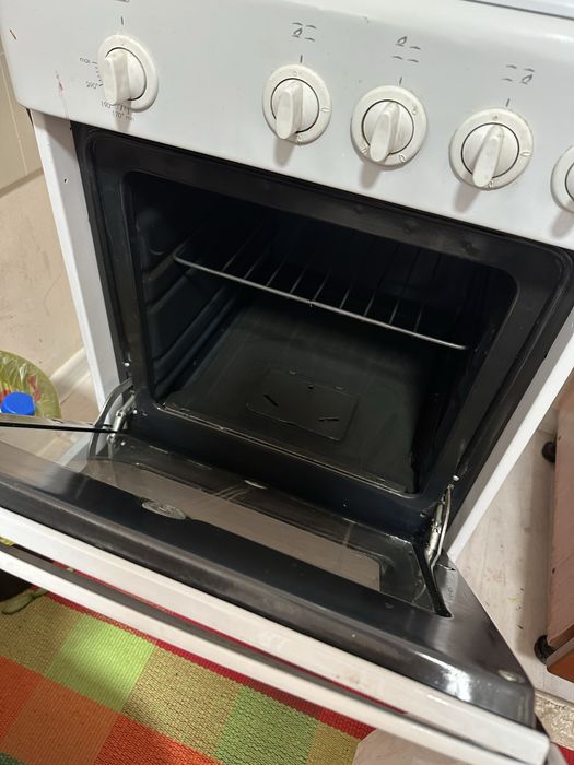 Газ плита с духовкой