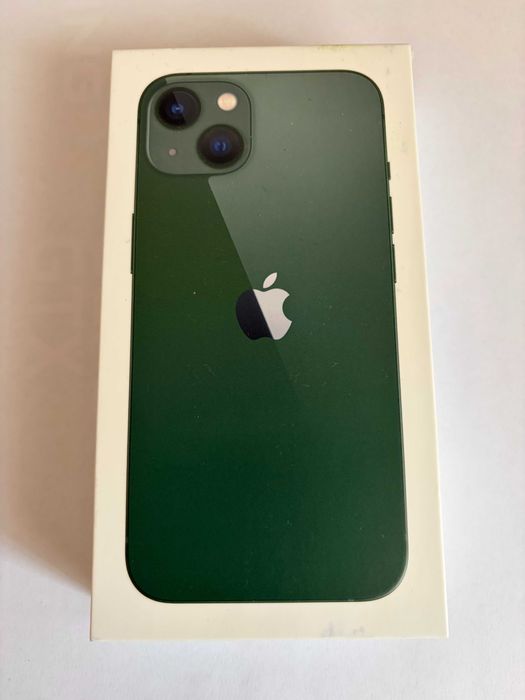 Продавам мобилен телефон Apple iPhone 13 (128ГБ)