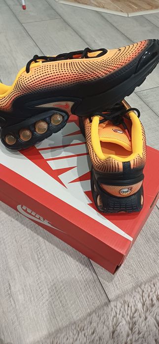 Маратонки NIKE air max dn se