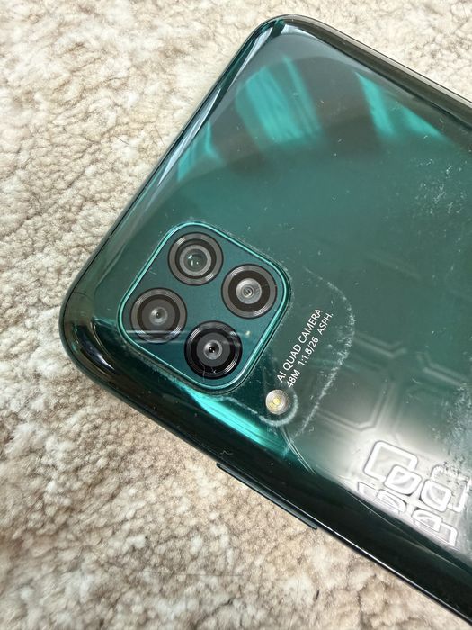 Huawei p40 lite (STARE FOARTE BUNA)