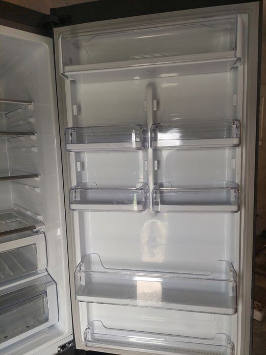 Продам холодильник Samsung