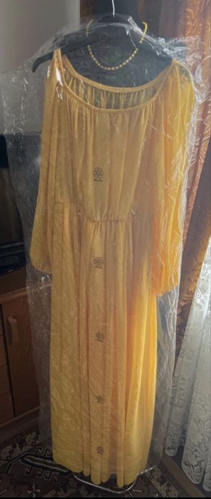Rochie superbă  galbenă