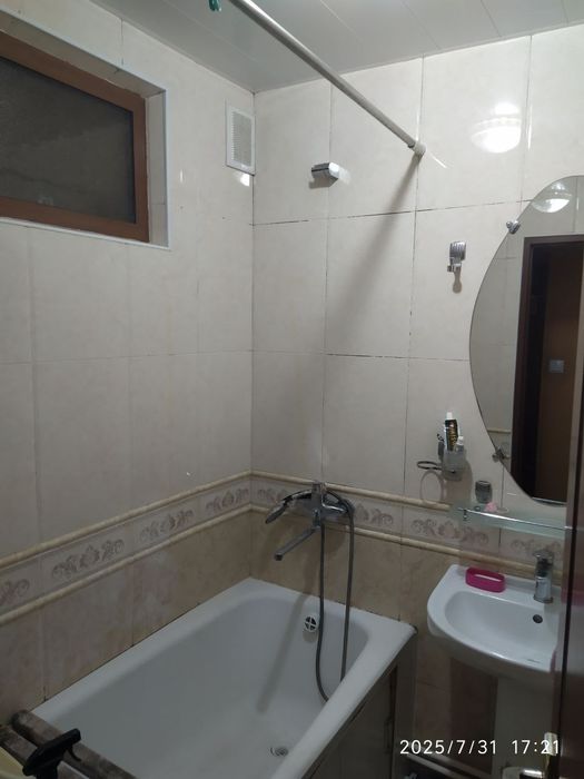 Продаётся своя 5 комнатная квартира 2 этаж пятиэтажный дом