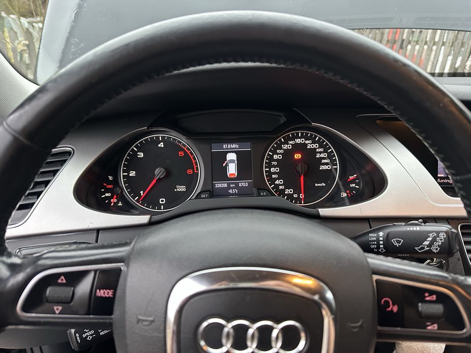 AUDI A4 2011 — imagine 2