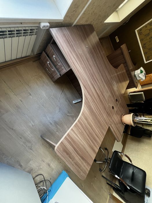 Офисные столы 150.000