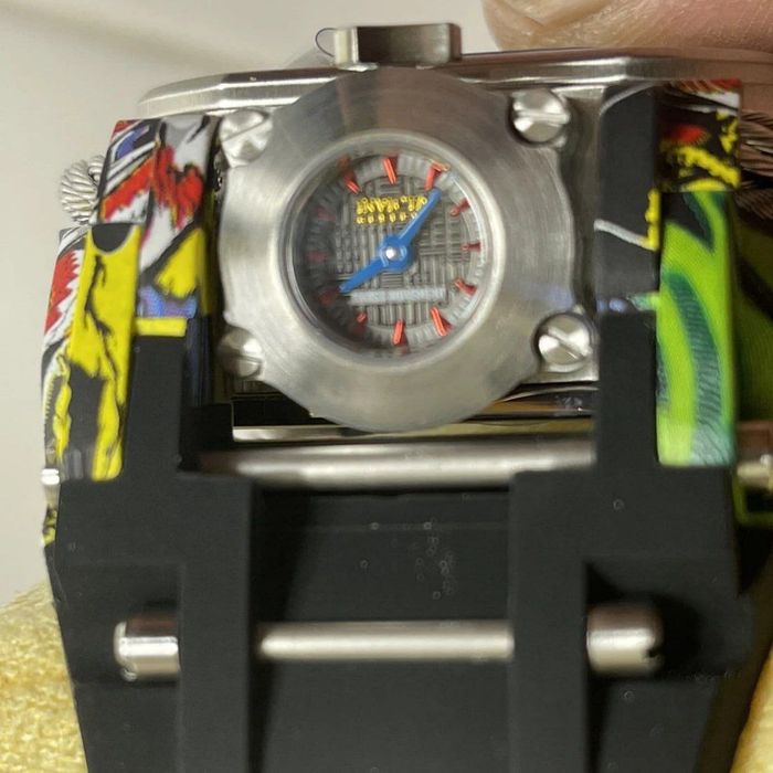 Часы 32804 Invicta Reserve Bolt Zeus Magnum Swiss механизм Ronda Z60