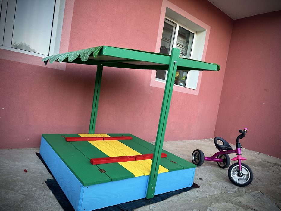 Детски  пясъчник - с пейки и капак (доп. СЕННИК!!)