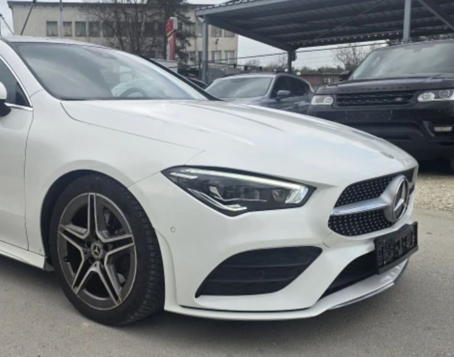 C118 CLA AMG Line предна броня решетка