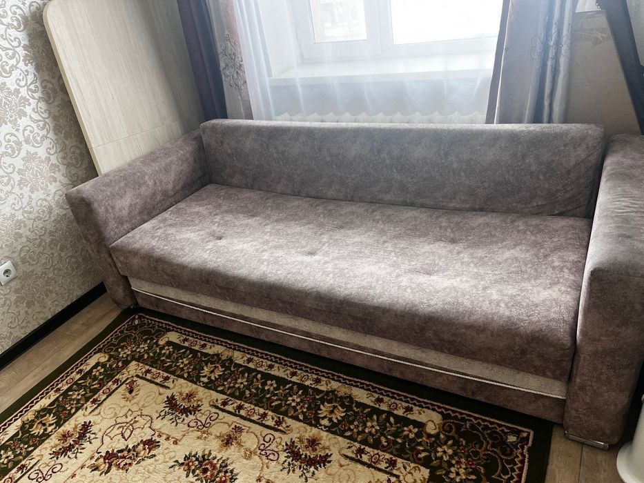 Диван в хорошим качестве