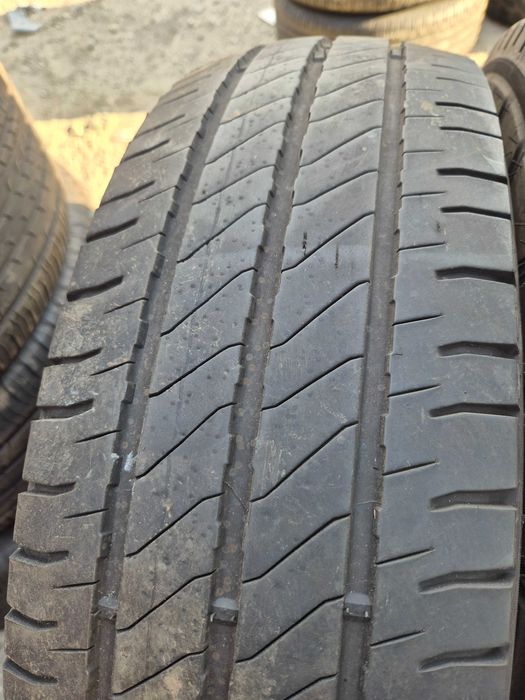 2 Anvelope de VARA - 225/75/16C - Michelin - Stare F BUNA - DOT 2025