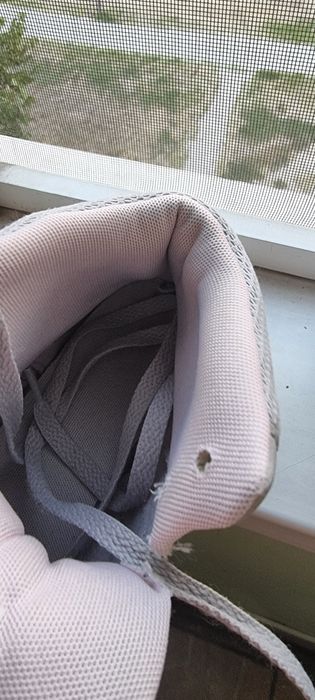 Маратонки ADIDAS номер 38 като нови.