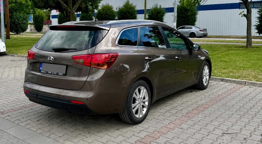 Kia Ceed SW 1. 4 бензин