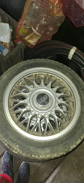 Vând roți BBS R15