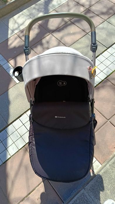 Бебешка количка Kinderkraft Moov 2
