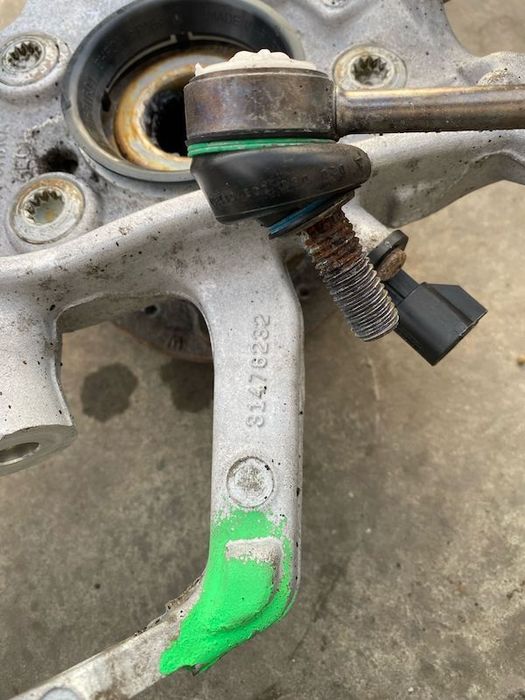Fuzeta dreapta spate VOLVO S60-V60 2015-2020 31476232