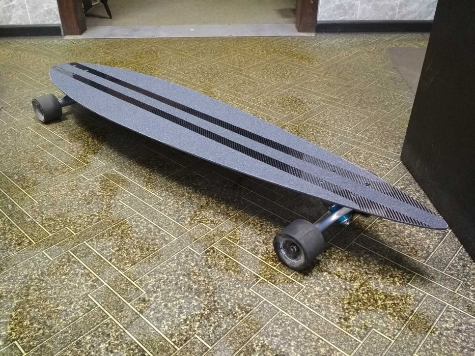 Продаётся Карбоновый Лонгборд