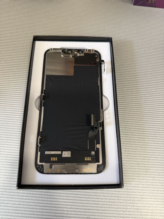 Оригинален дисплей за Iphone 13