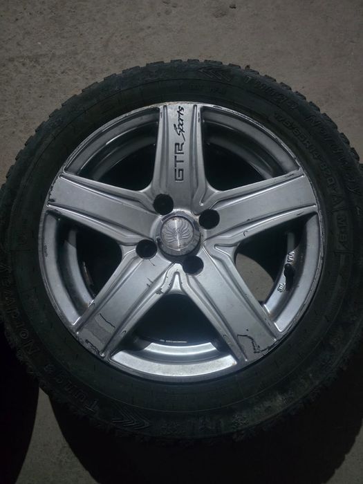 OZ RACING дискасы тағы басқа түрде диска бар