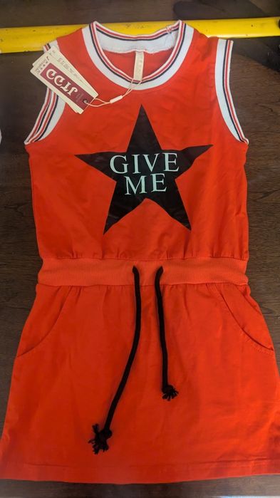 Костюмчик на девочку 10 лет может больше