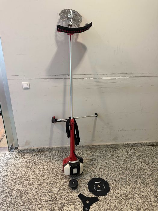 Коса бензинова с нож и корда 1.8kW RD-GBC15