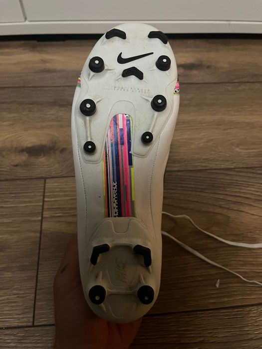 Бутонки nike mercurial