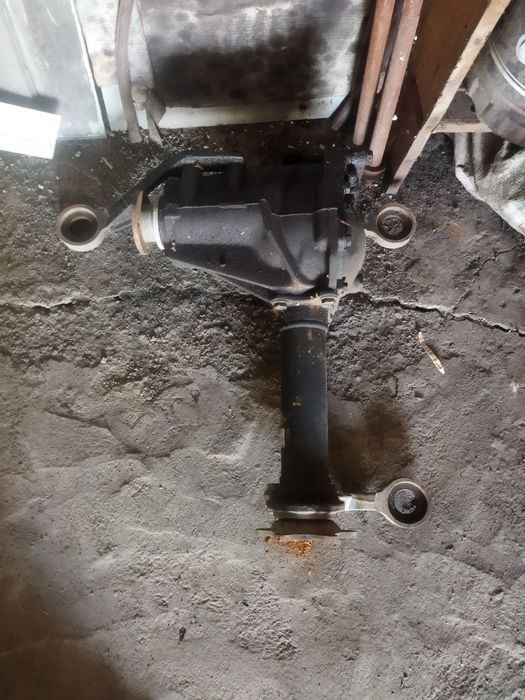 Продам редуктор на Тойота Люсида