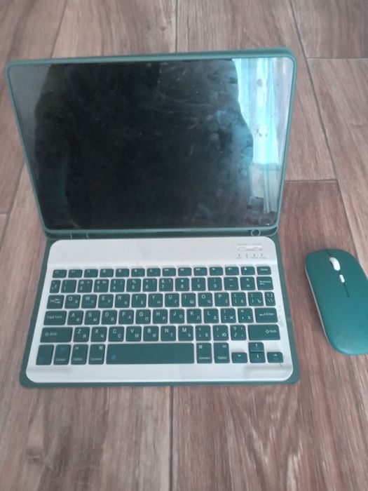 Продам планшет Samsung.