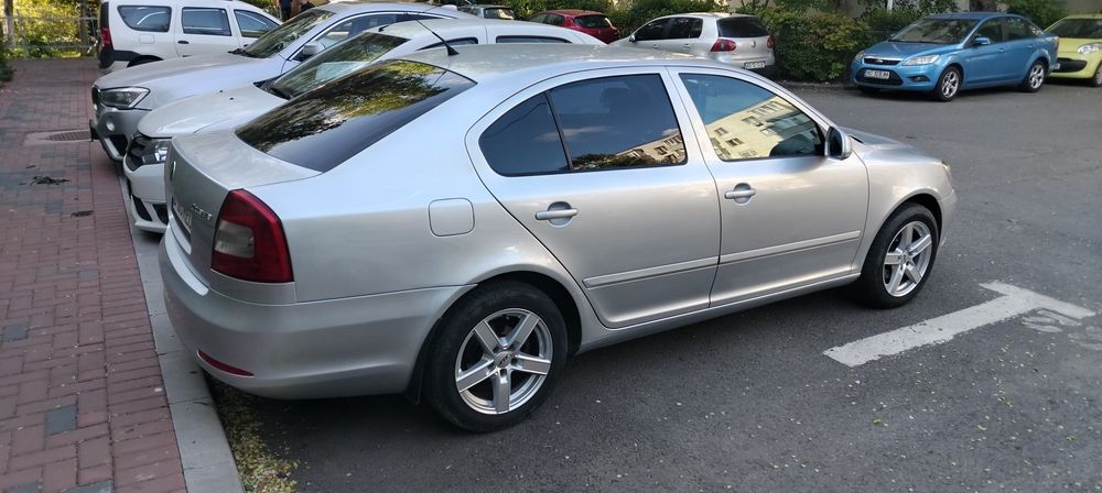 Schimb Skoda Octavia 2 1.6 tdi cu Dubă