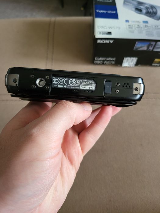 FujiFilm FinePix Real 3D W3 фотоапарат 10MP