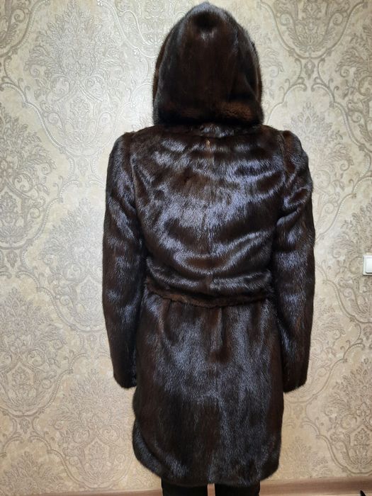 Продам норковую шубу