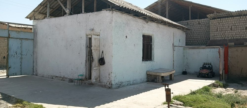 Участка сотилади