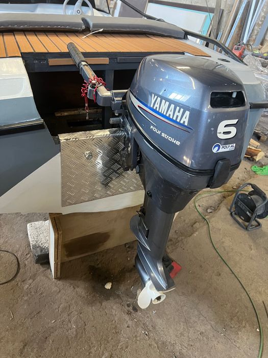 Yamaha 8/9.9HP 4тактов извънбордов двигател!